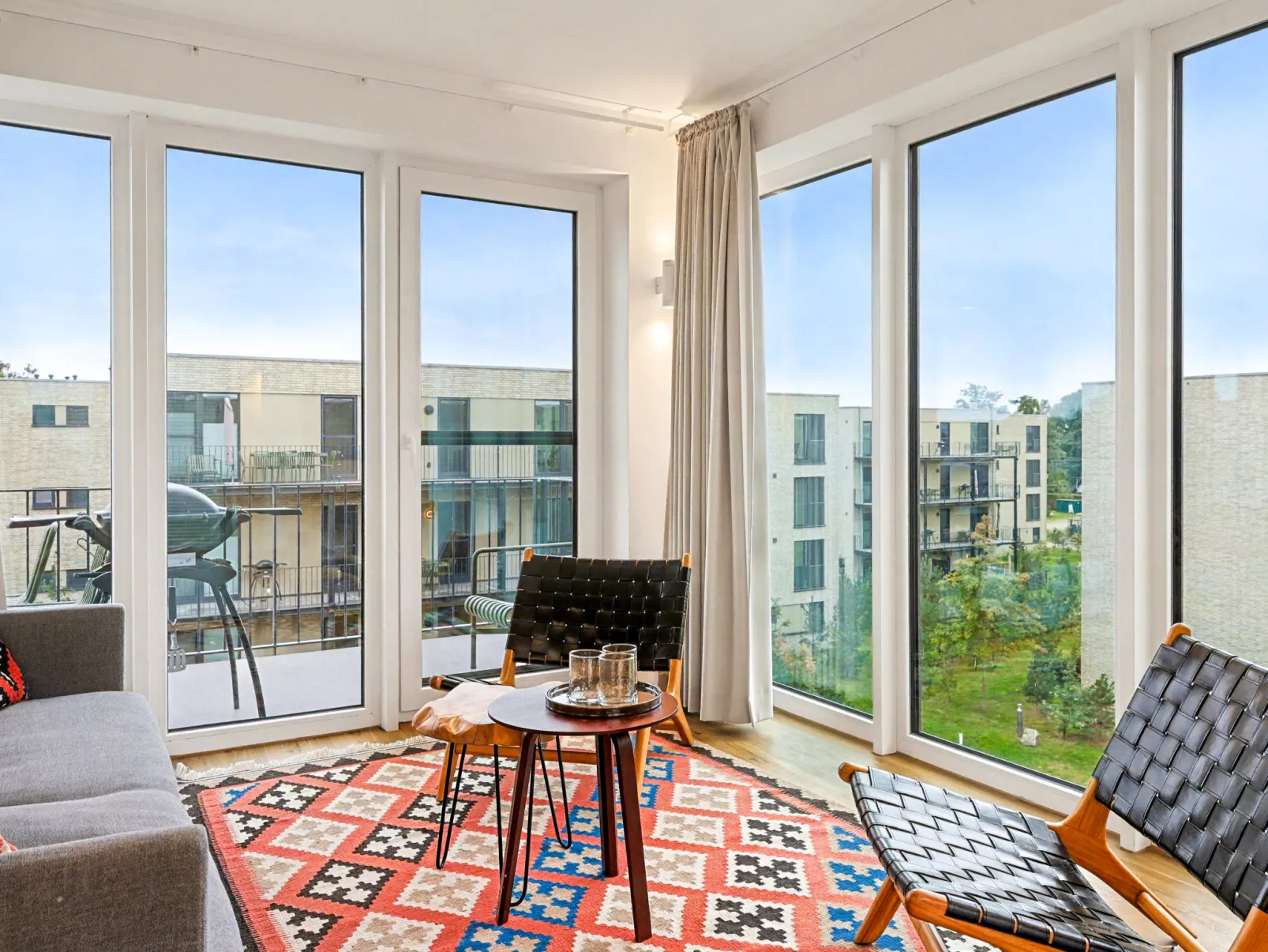 Penthouse Imort (654) - Inside