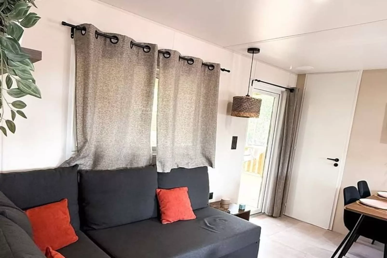 Mobil-home | Classic | 2 Bedrooms | 4/6 Pers. | Raised terrace | Air-con. - Non tagué