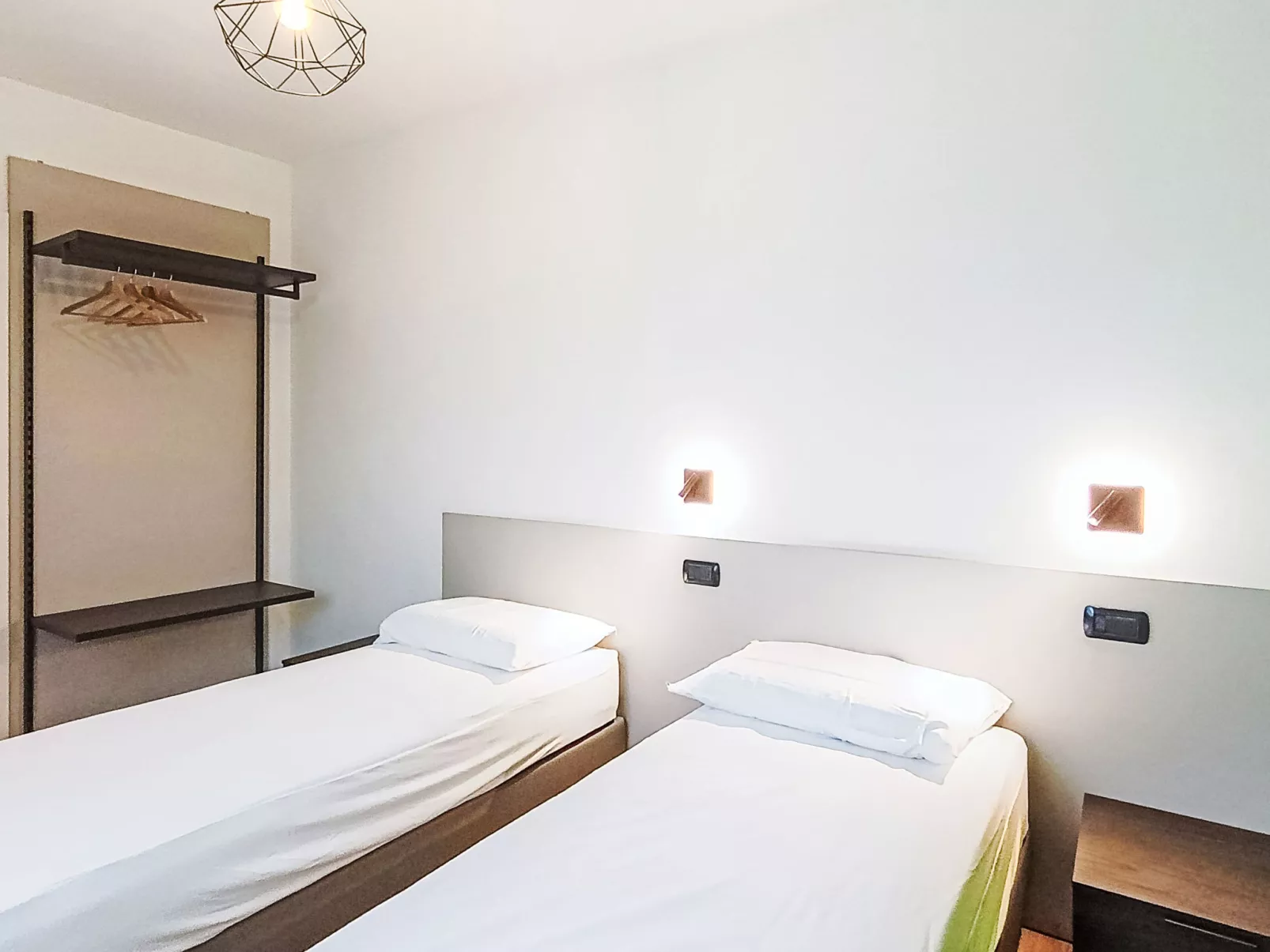 Garda Oasis - Inside