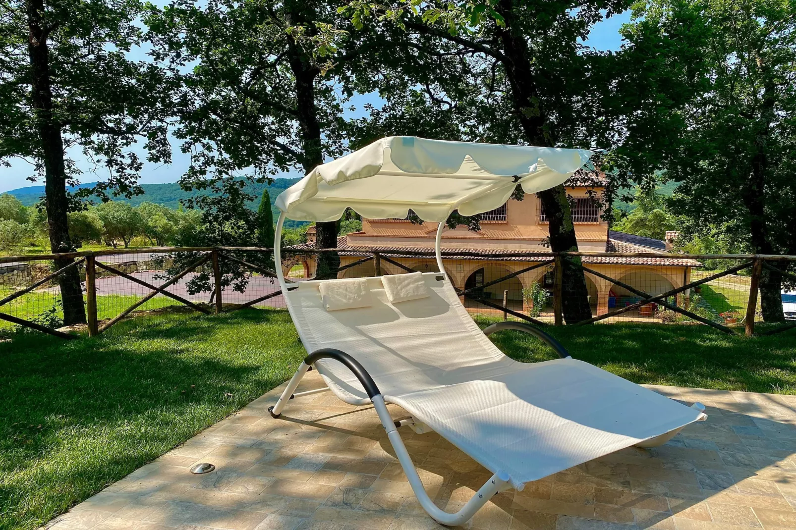 Casa Sassetta - Garten Sommer