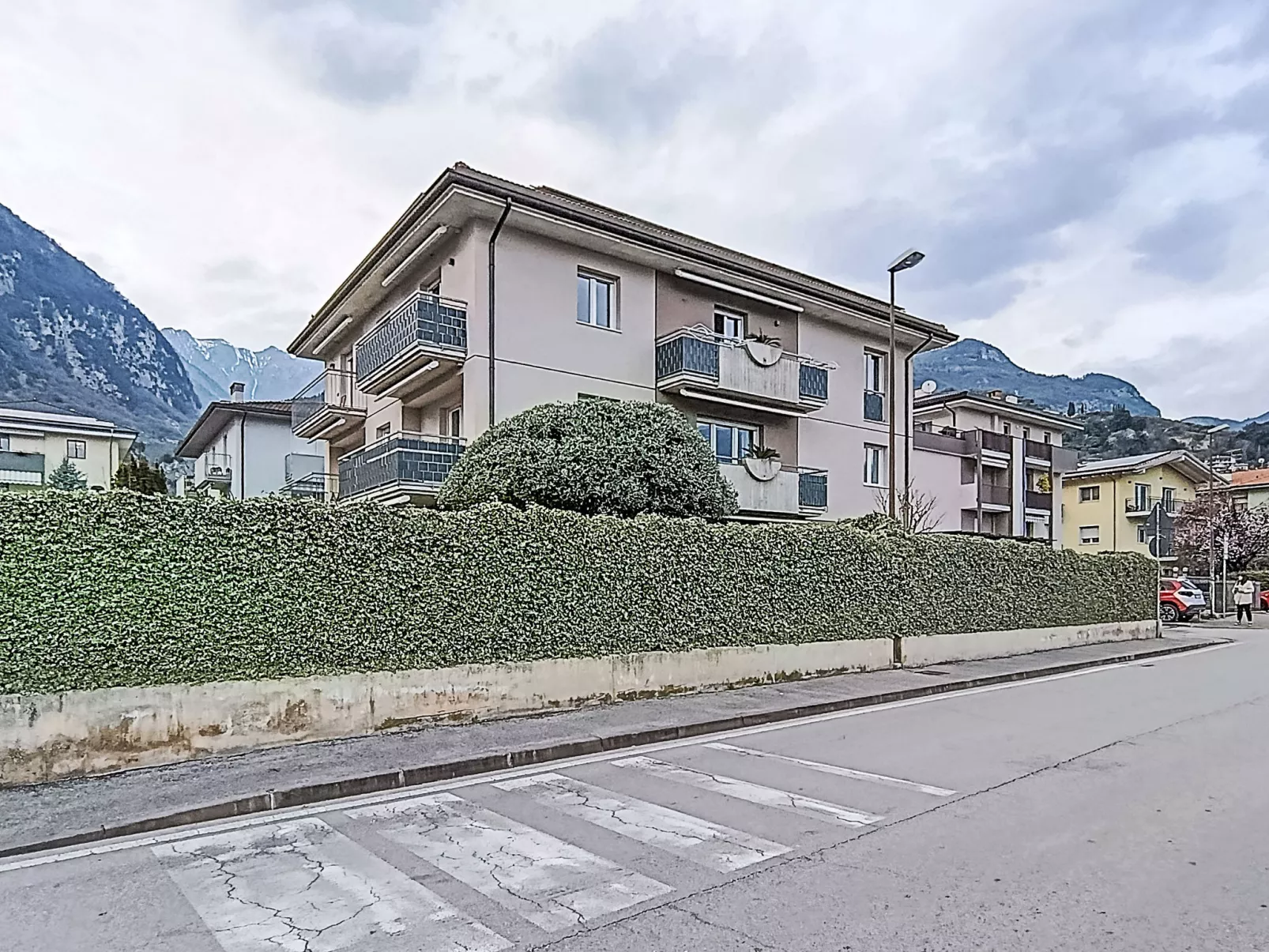 Garda Oasis - Outside