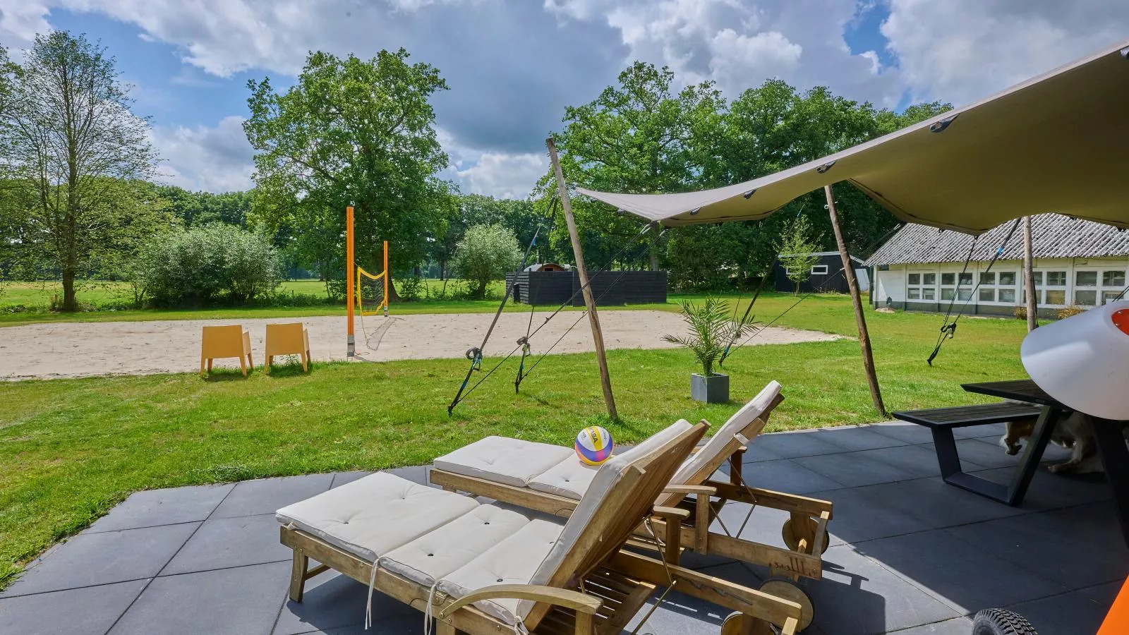 Twente Village - Garten Sommer