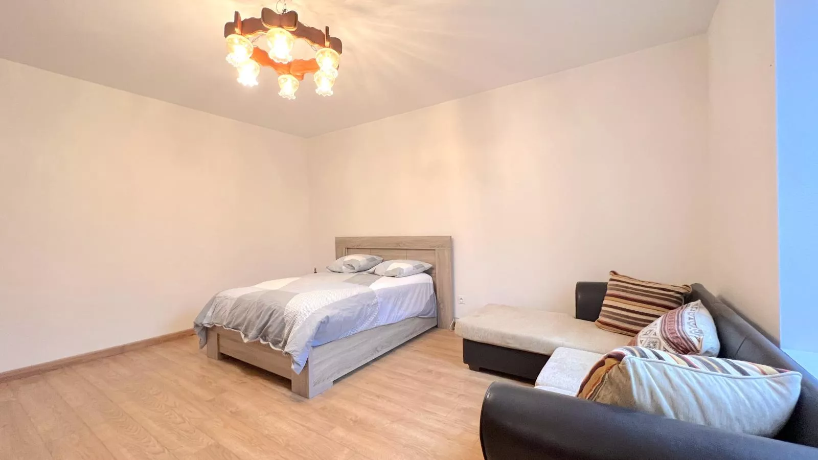 La Usine du Charme-Bedroom