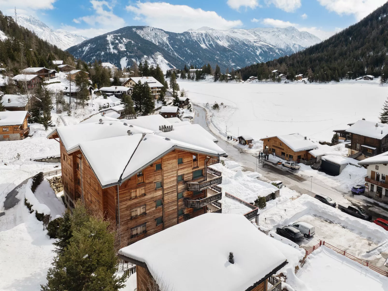 Les Mayens 3.2 - Outside