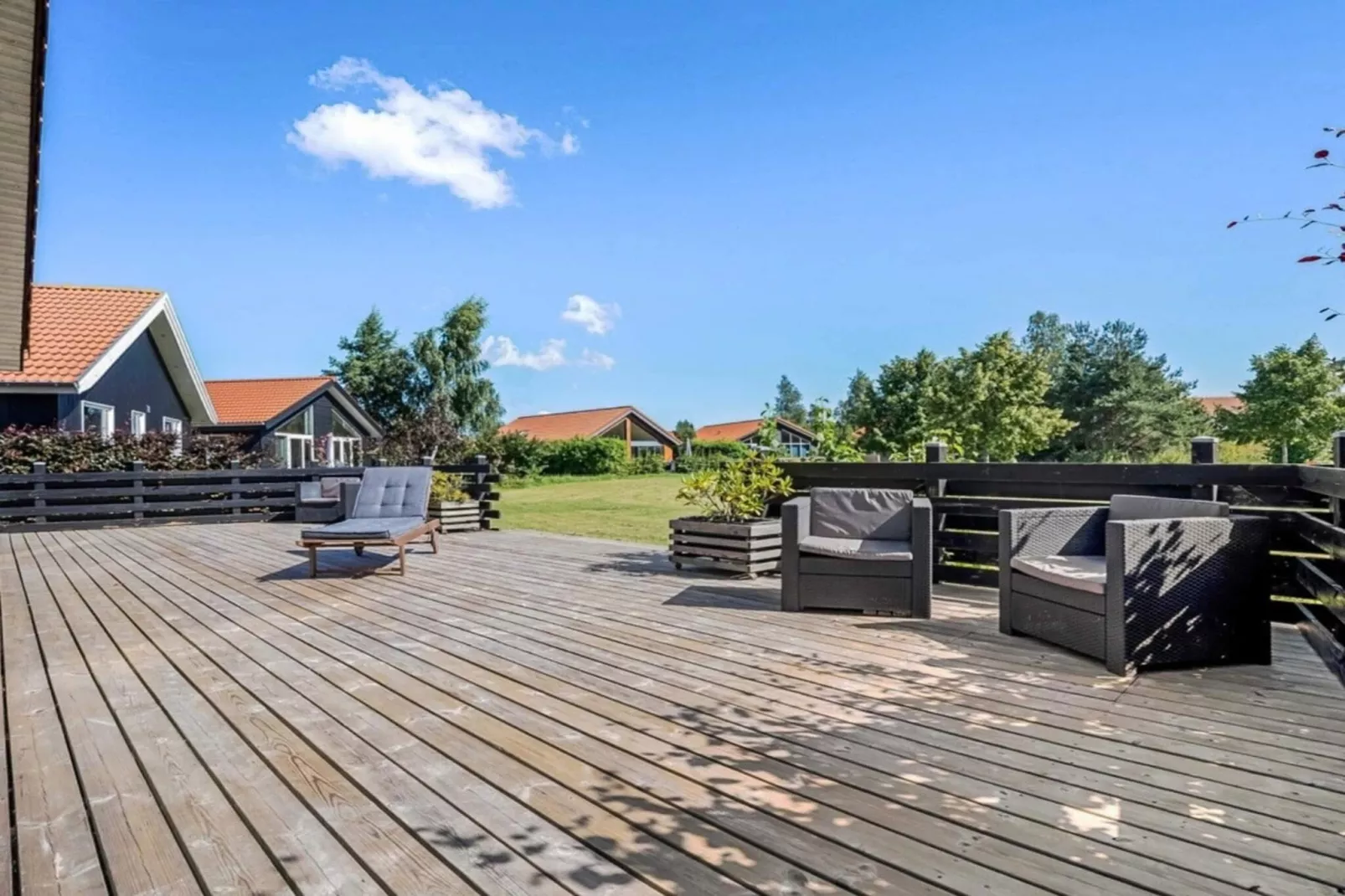 4 Sterne Ferienhaus in Væggerløse - Im Freien