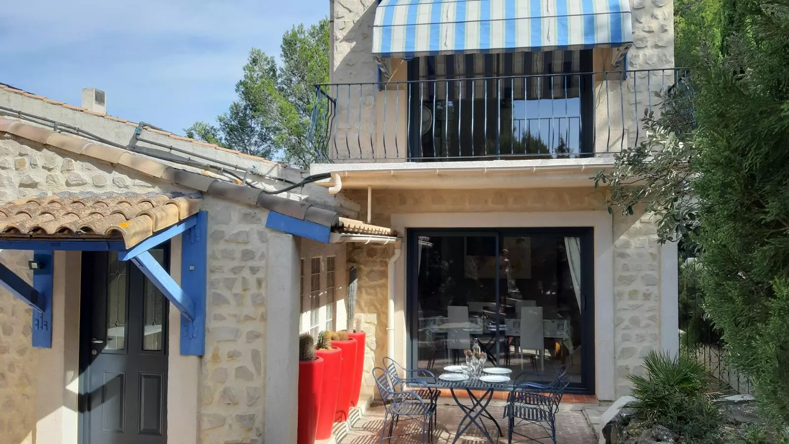 Soleil OC-Exterior summer
