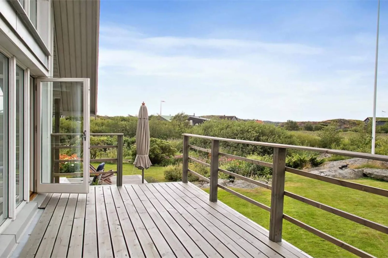 5 star holiday home in BRäNNö - Outdoor