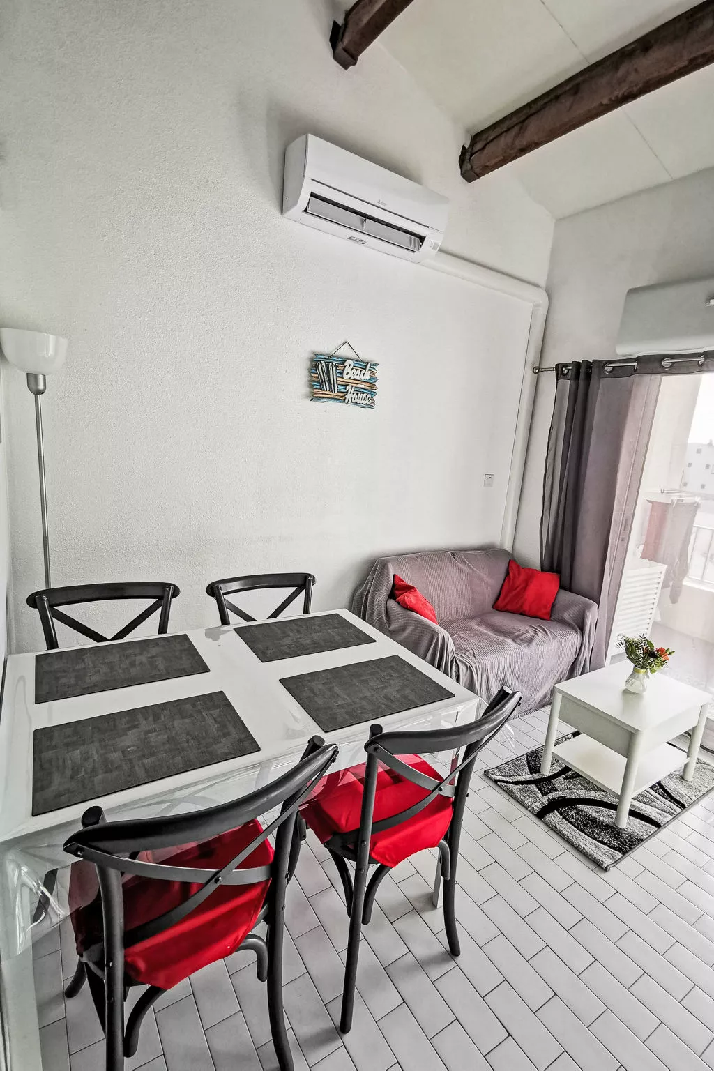 Santa Monica 2 - Drinnen