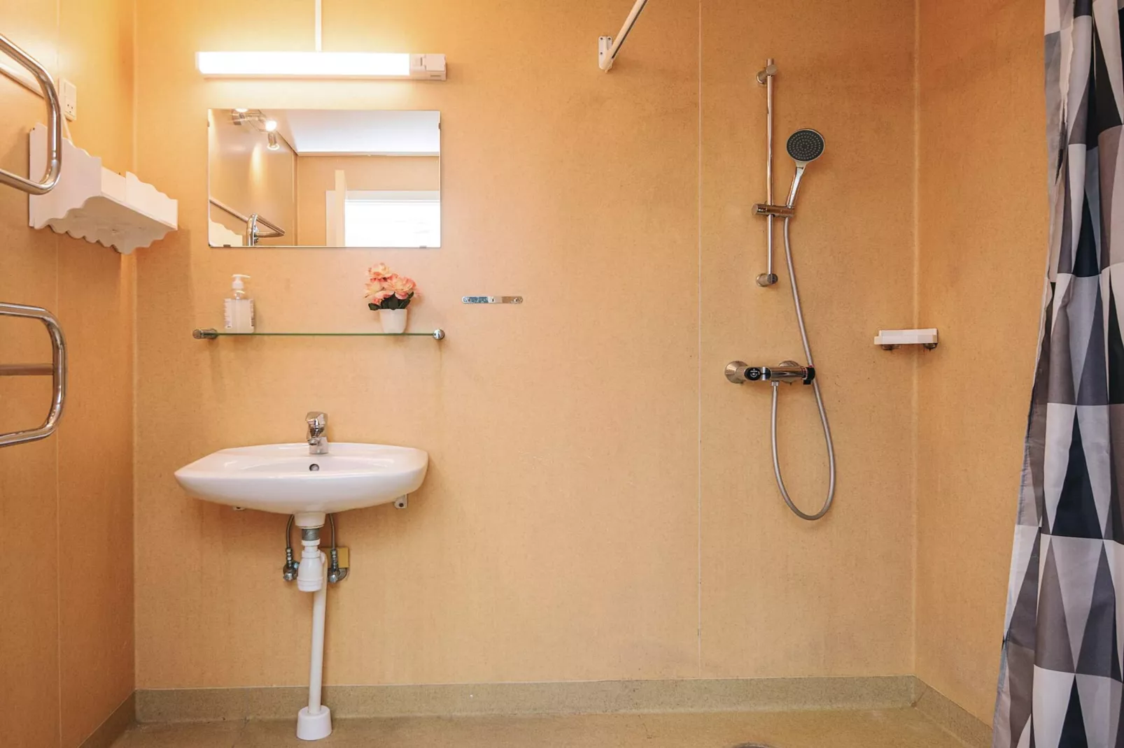 1 room w/seaview - Innenbereich