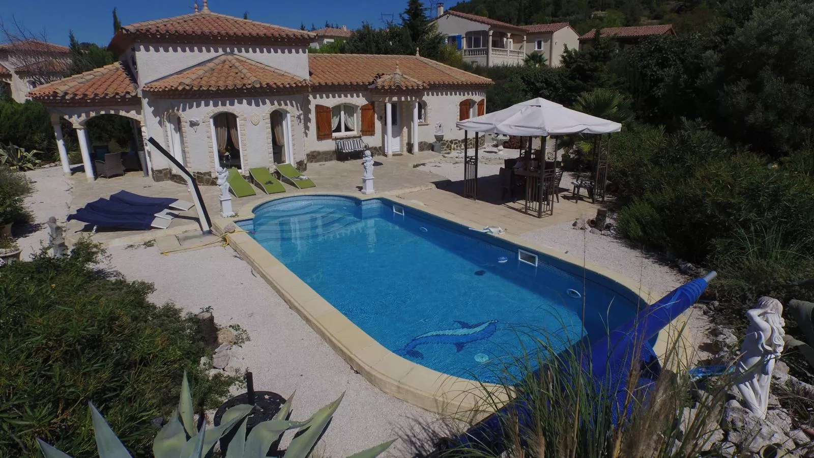 Serre Oupia-Pool