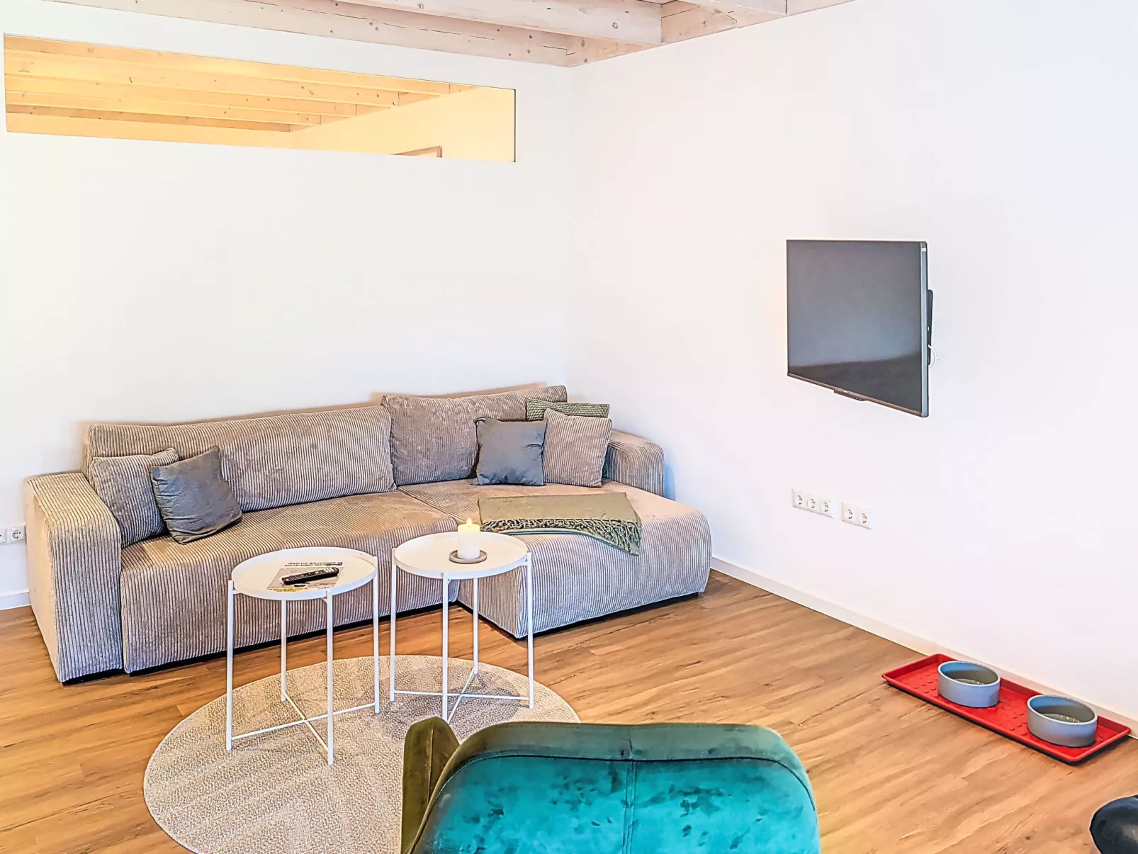 Hundegutshof - Inside