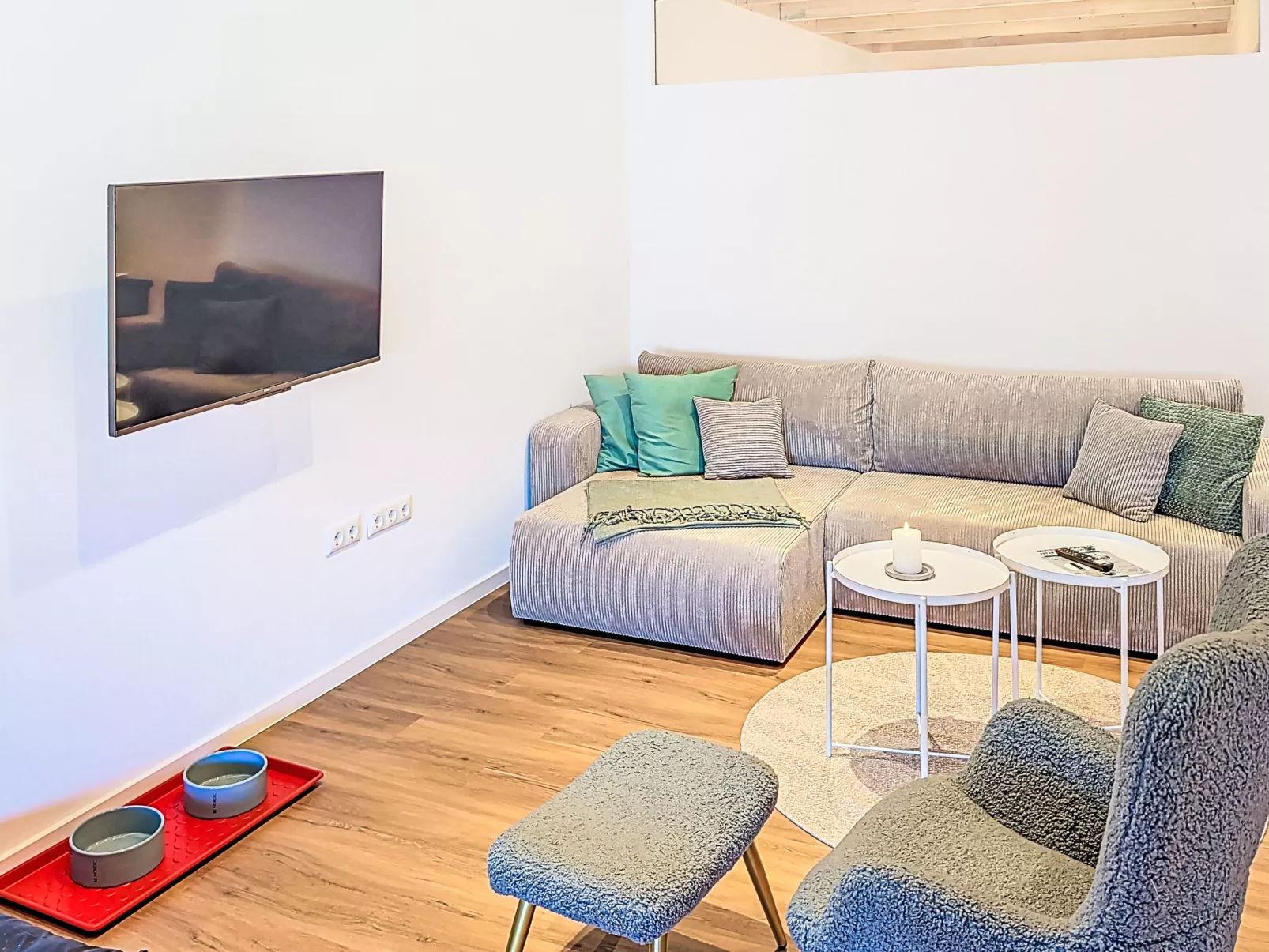 Hundegutshof - Inside