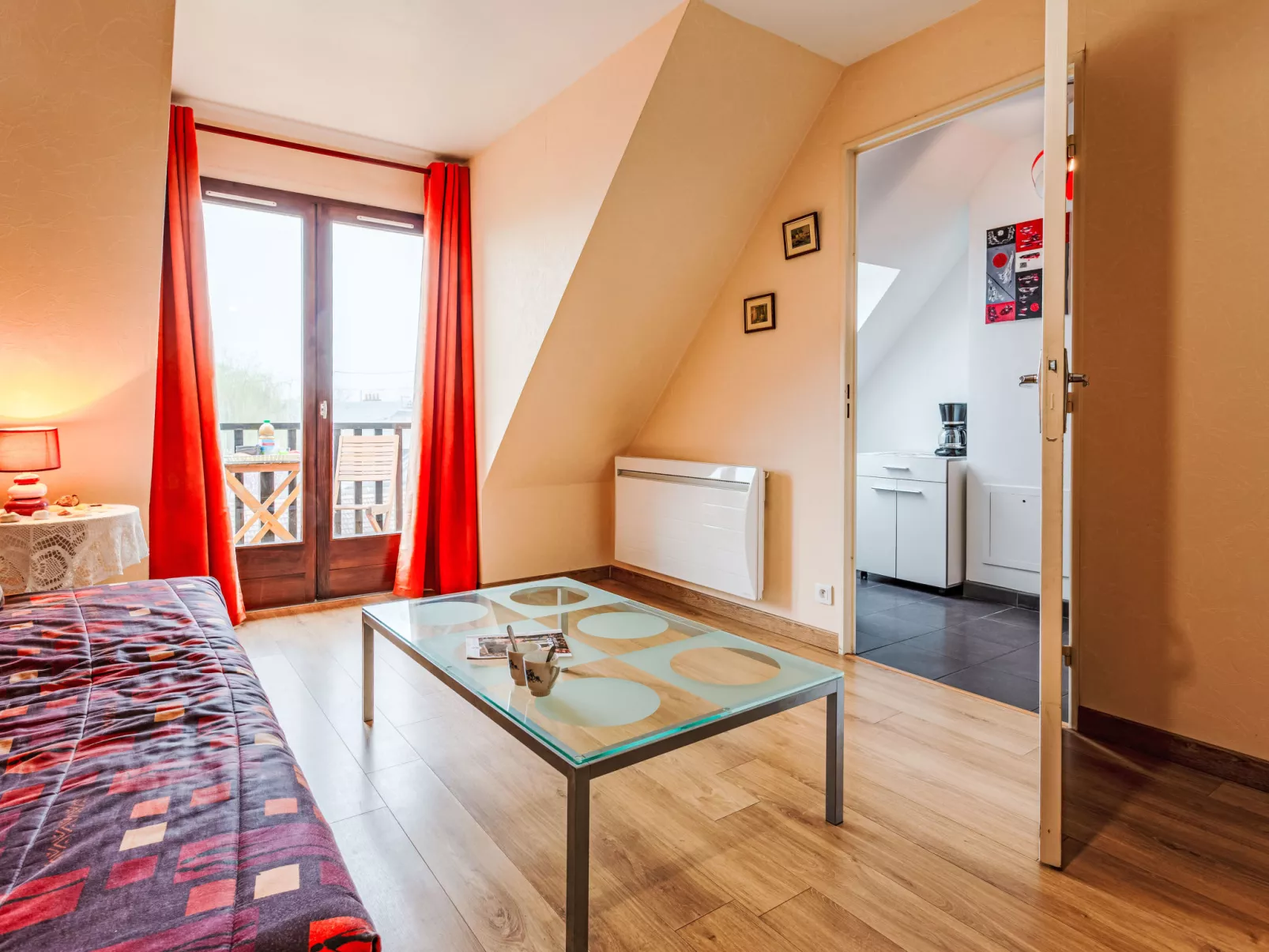 Les Sylvestres - Drinnen