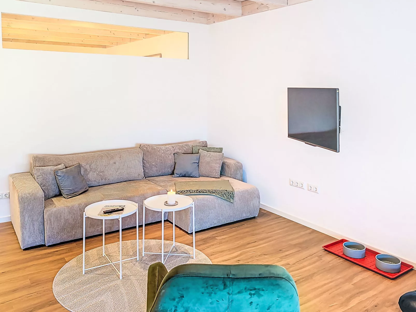 Hundegutshof - Inside