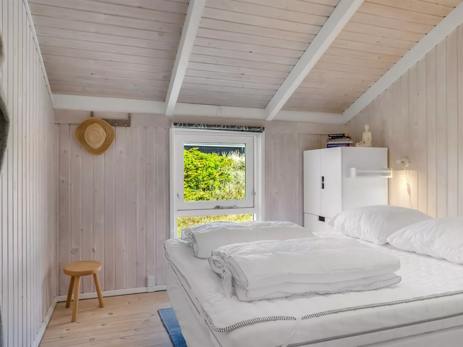 "Tale" - 750m from the sea - Inside