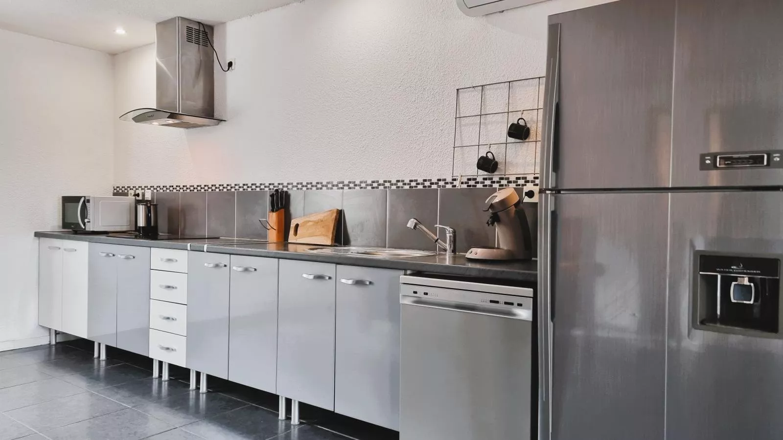 Le Filon dOr-Kitchen