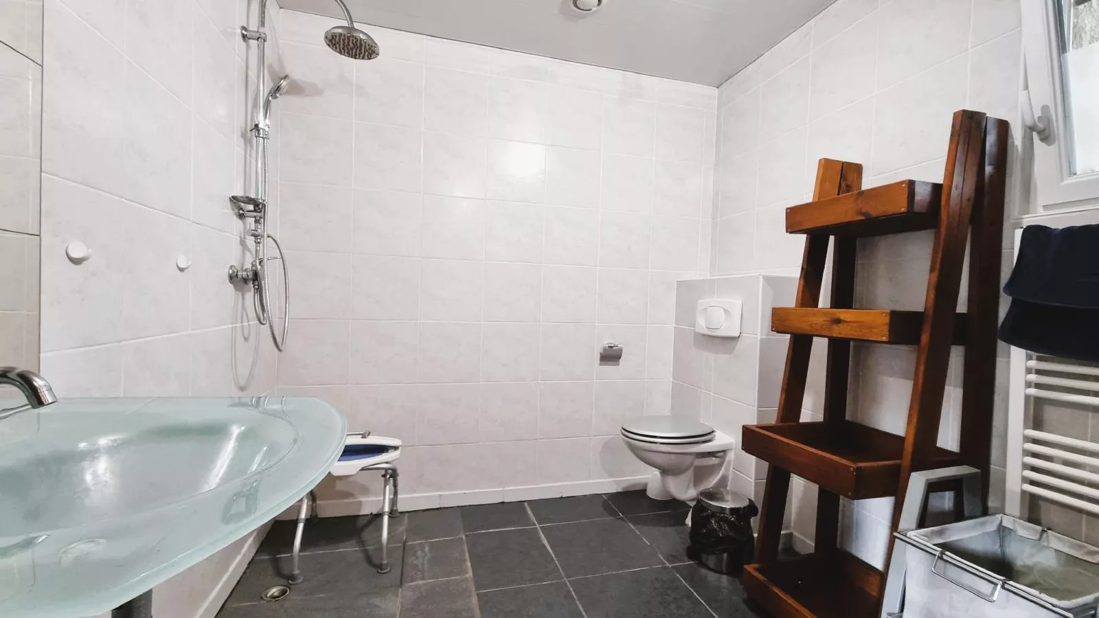 Le Filon dOr-Bathroom