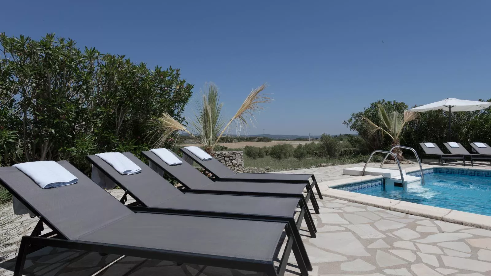 Domaine Oliveraie 8-Terrace balcony