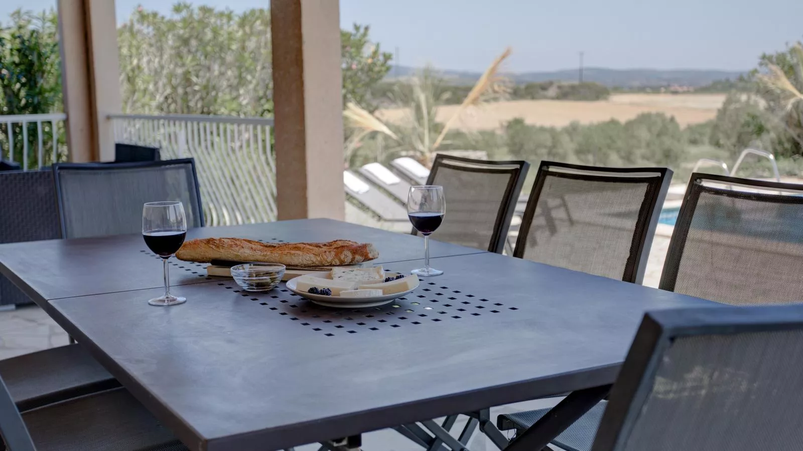 Domaine Oliveraie 8-Terrace balcony