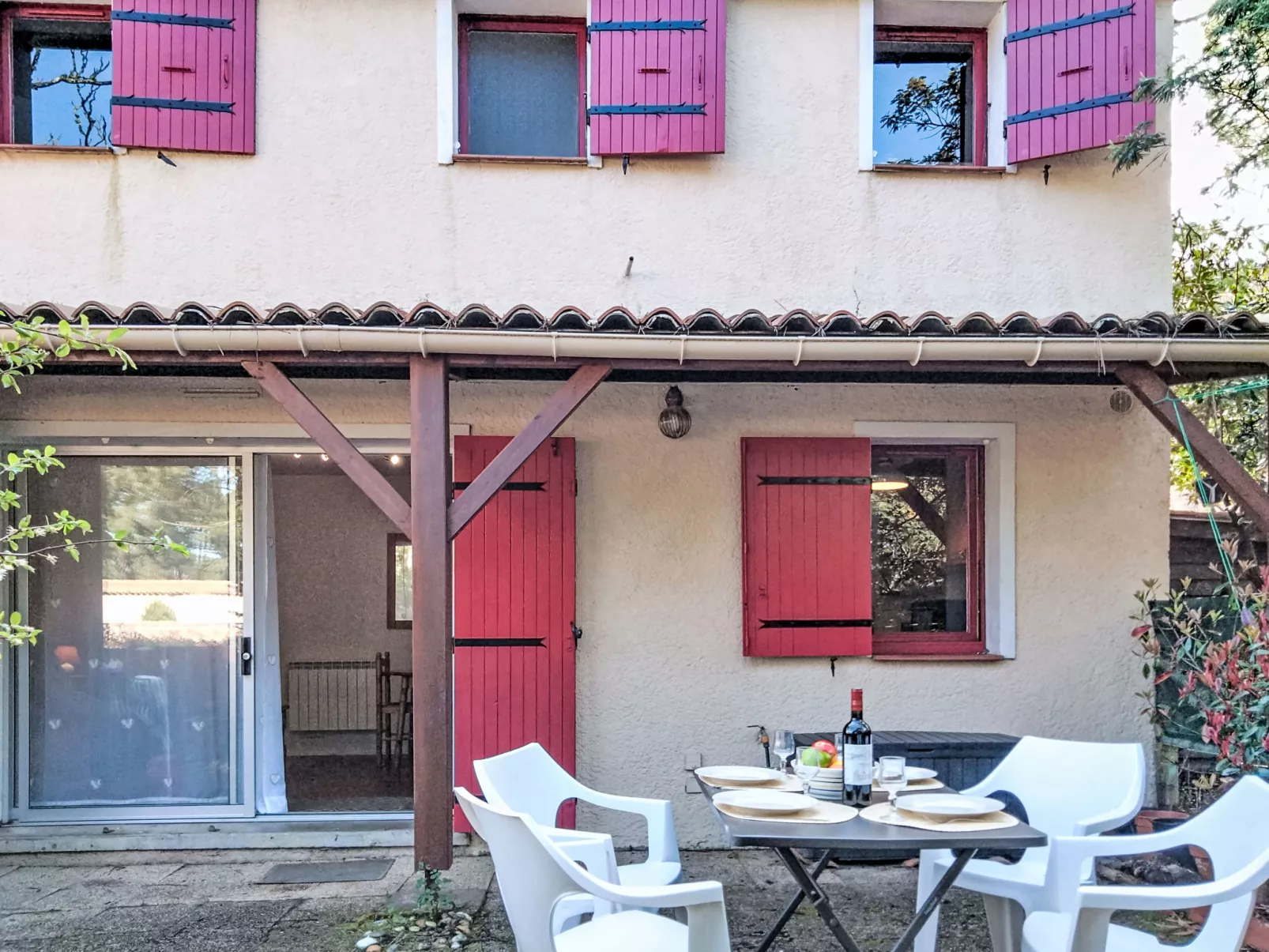 Les Palombes - Draußen