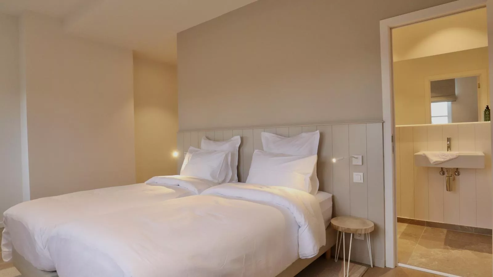 La Nouvelle Marquisette - Bedroom