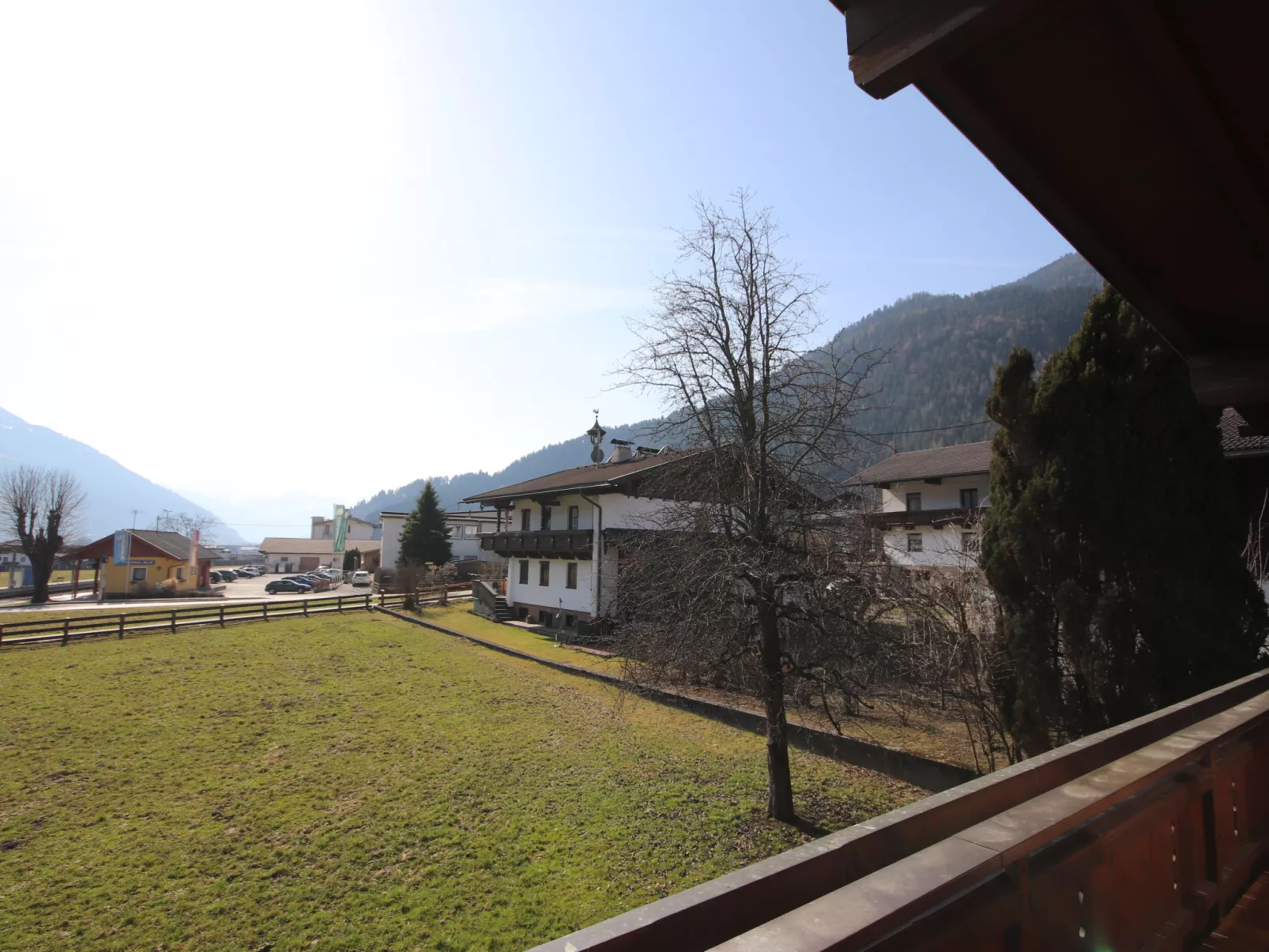 Schlitters - Outside