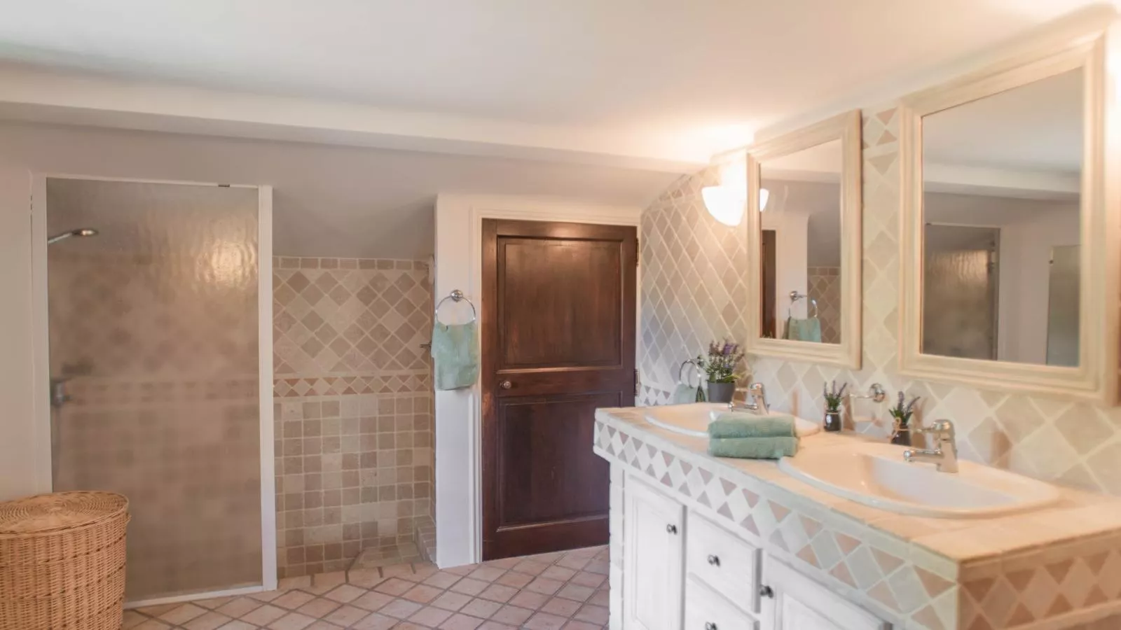 Le Mas dormant-Bathroom