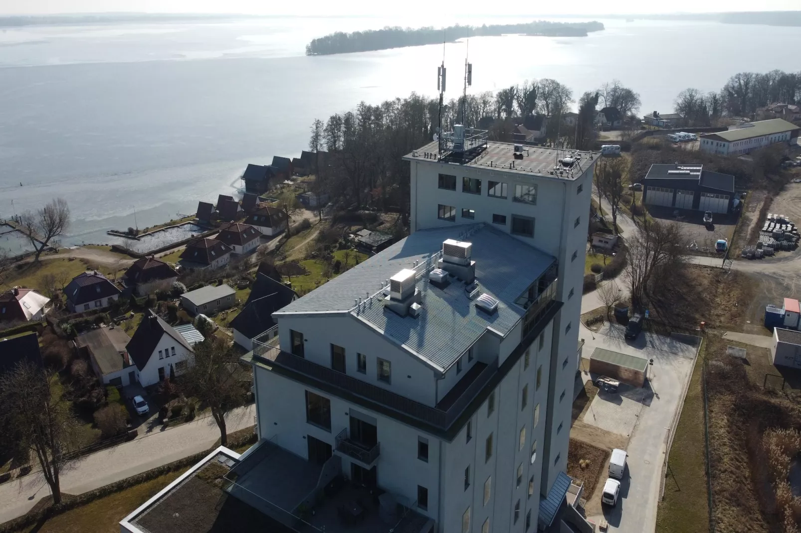 Kornloft - Panorama Lake View 9 - Exterior in summer