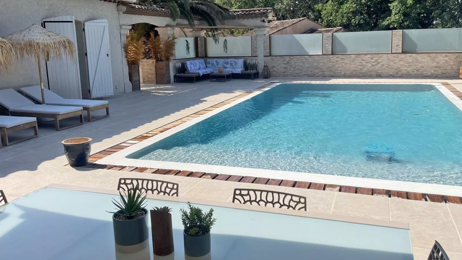 Le Gabron-Schwimmbad