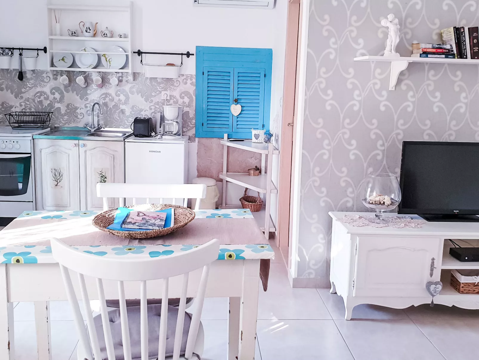 Natura with private pool