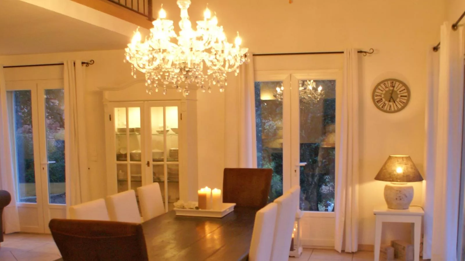 La grande Parure-Dining room