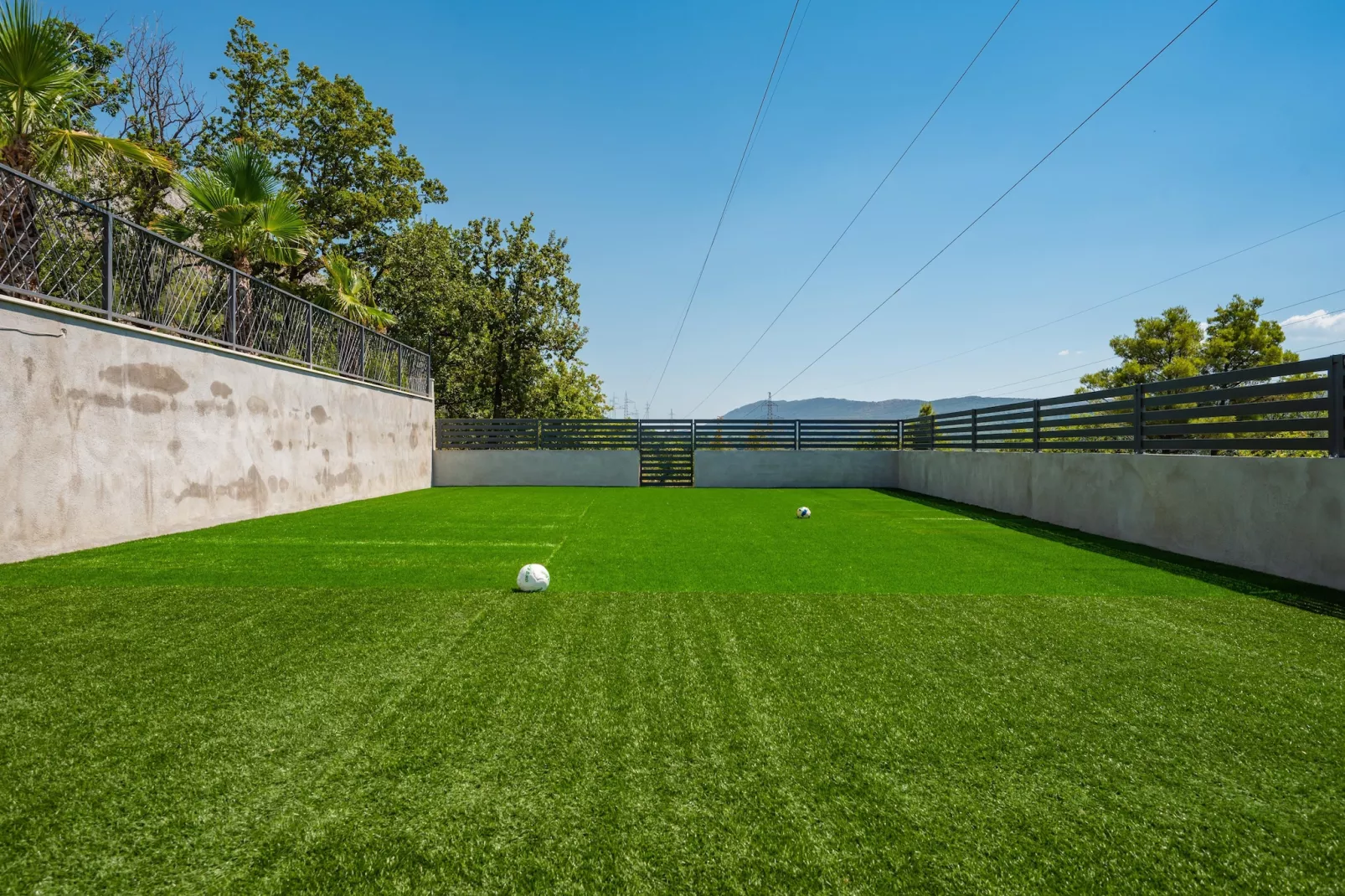 Villa Florinda - Gardens in summer