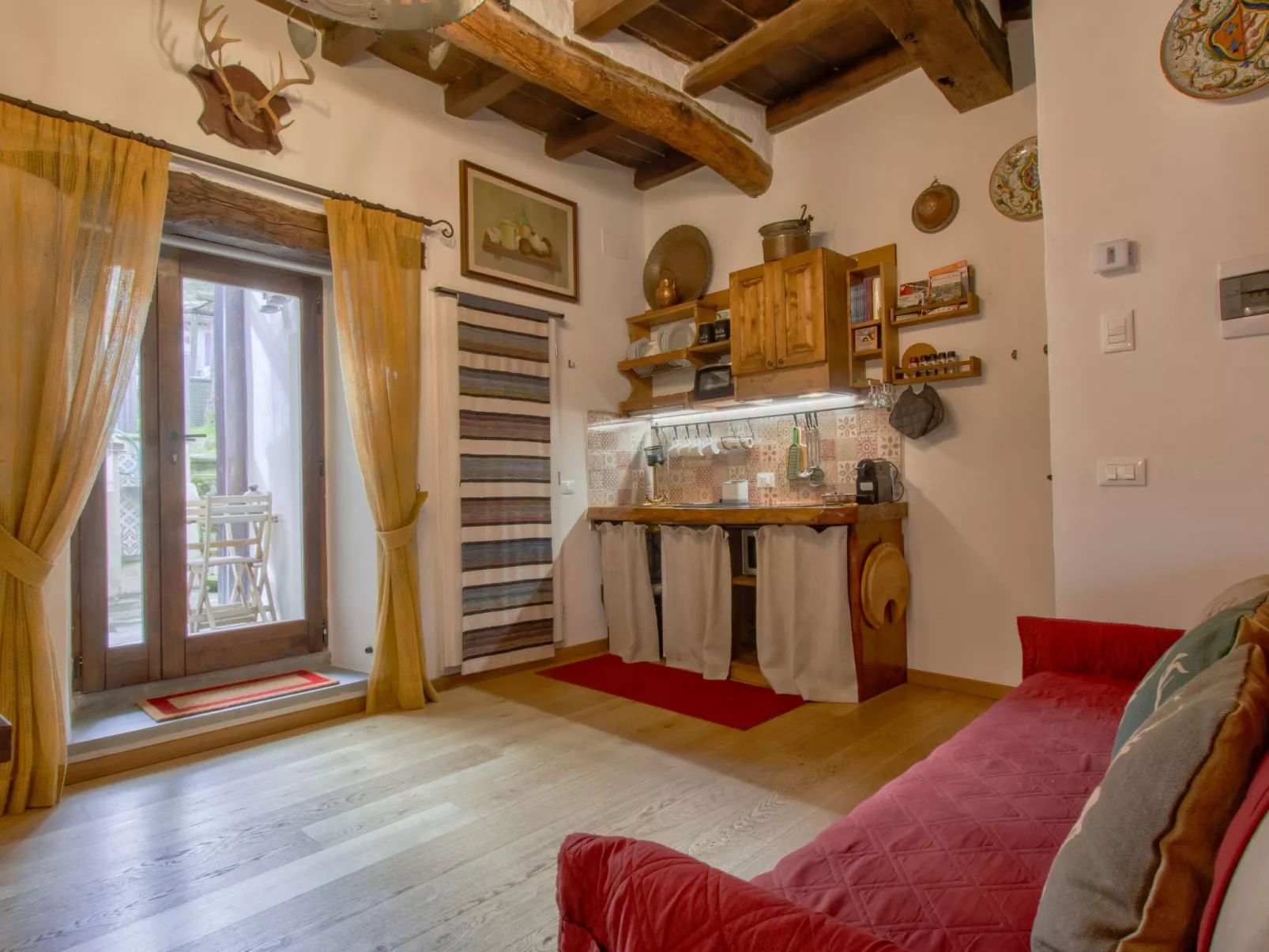 Maghinardo - Drinnen