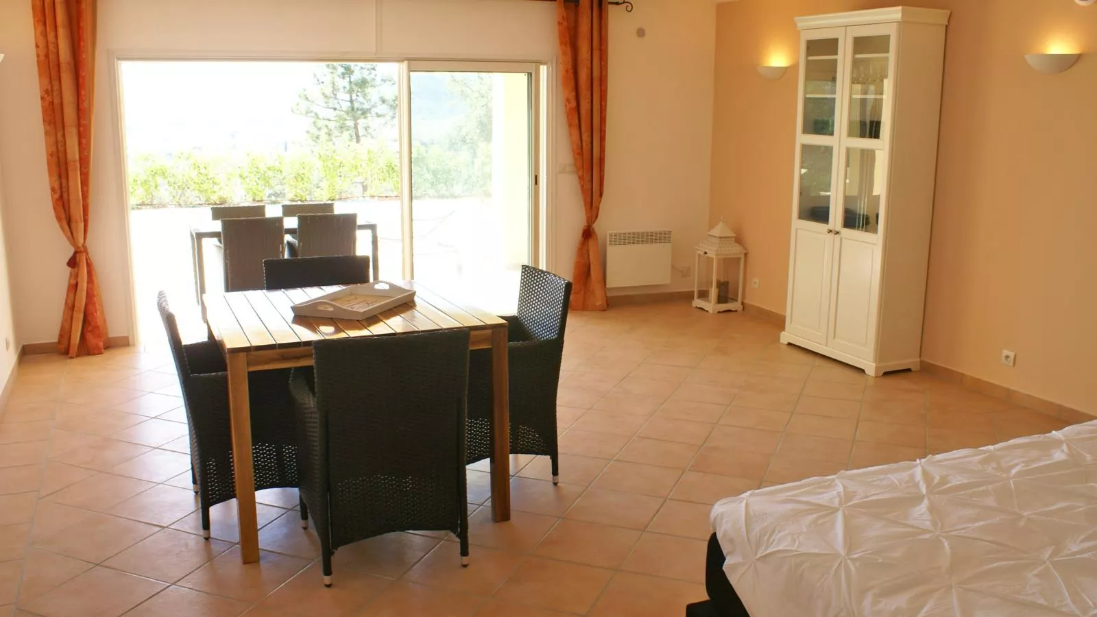 La Parure-Bedroom