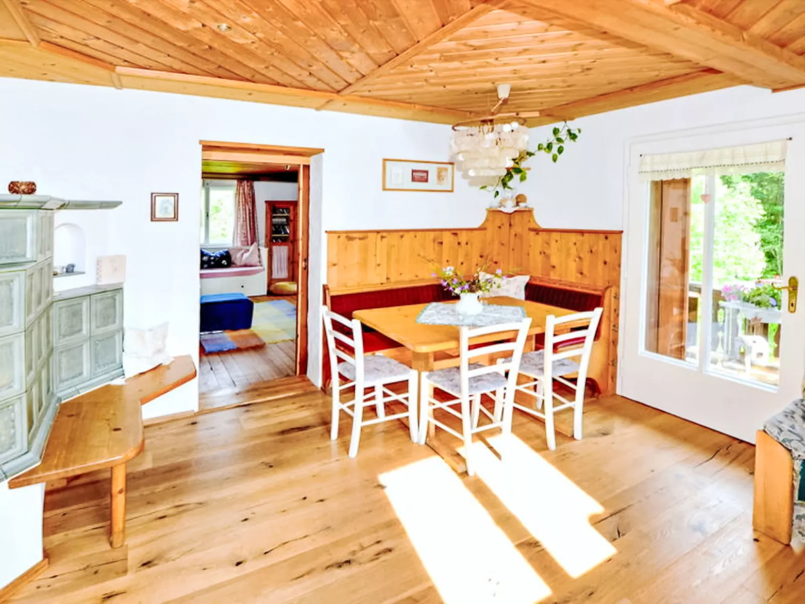 Knaushäusl - Drinnen