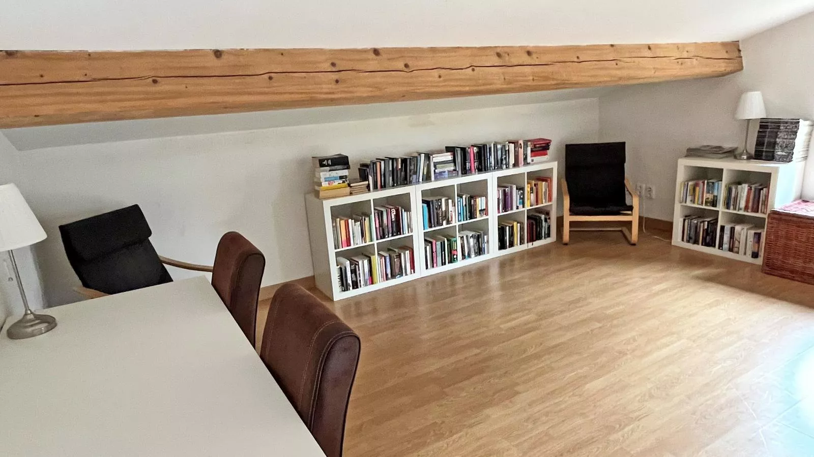 La Parure-Recreation room
