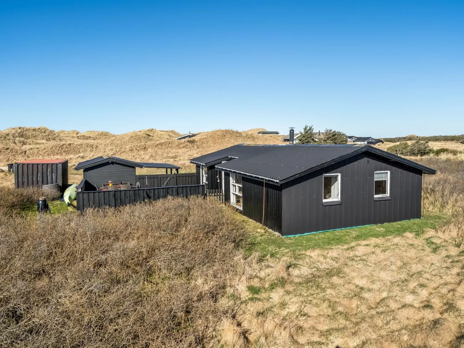 "Valpuri" - 150m from the sea - Outside