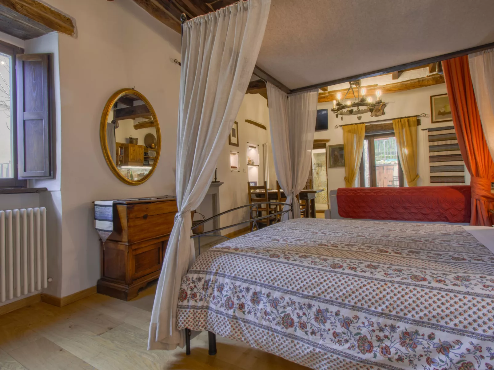 Maghinardo - Drinnen