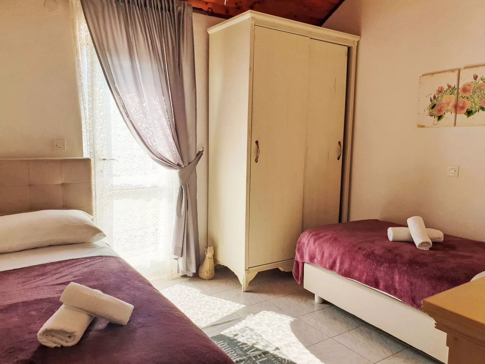 Natura with private pool - Inside