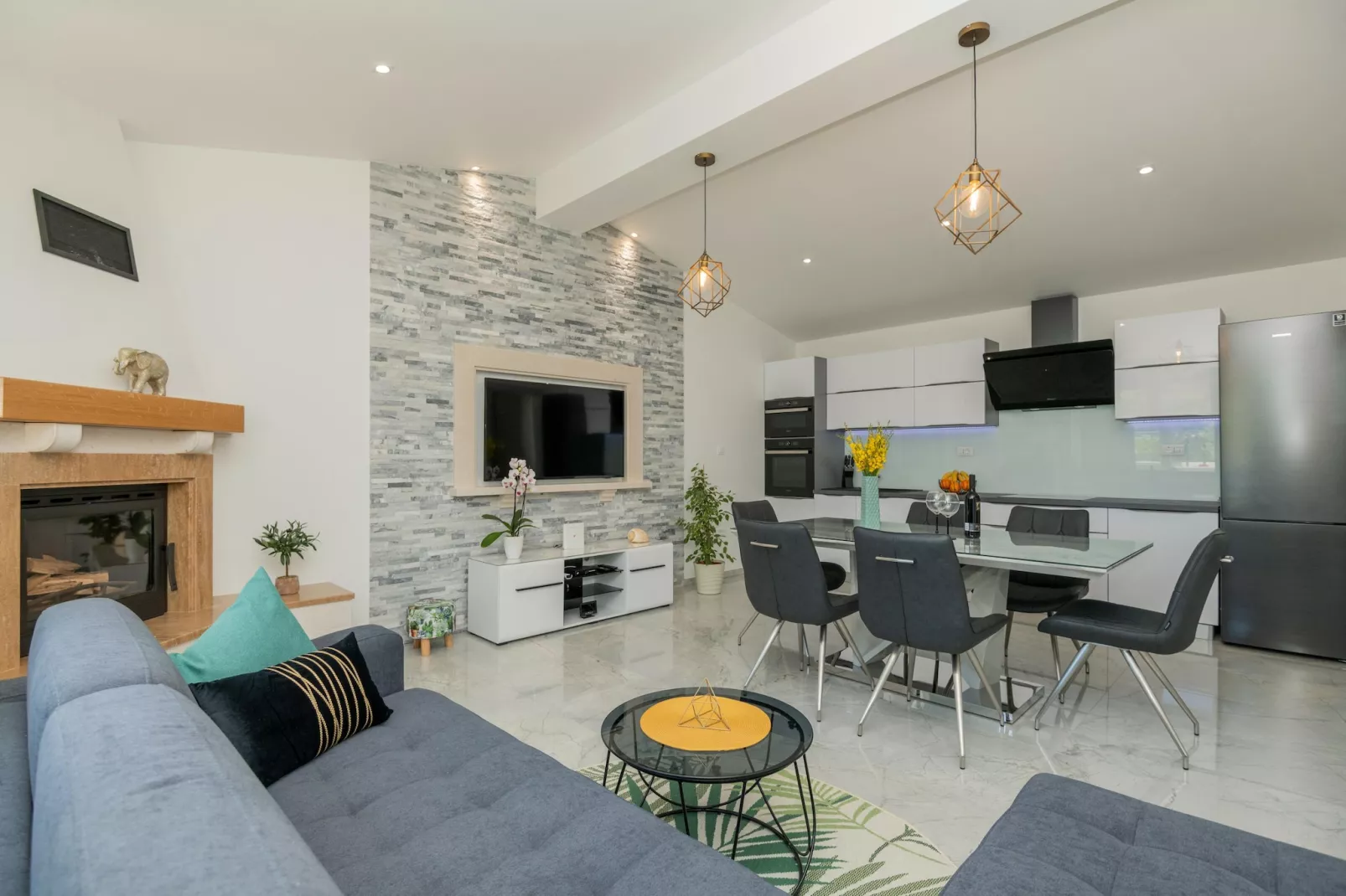 Holiday Home Maslina - Living room