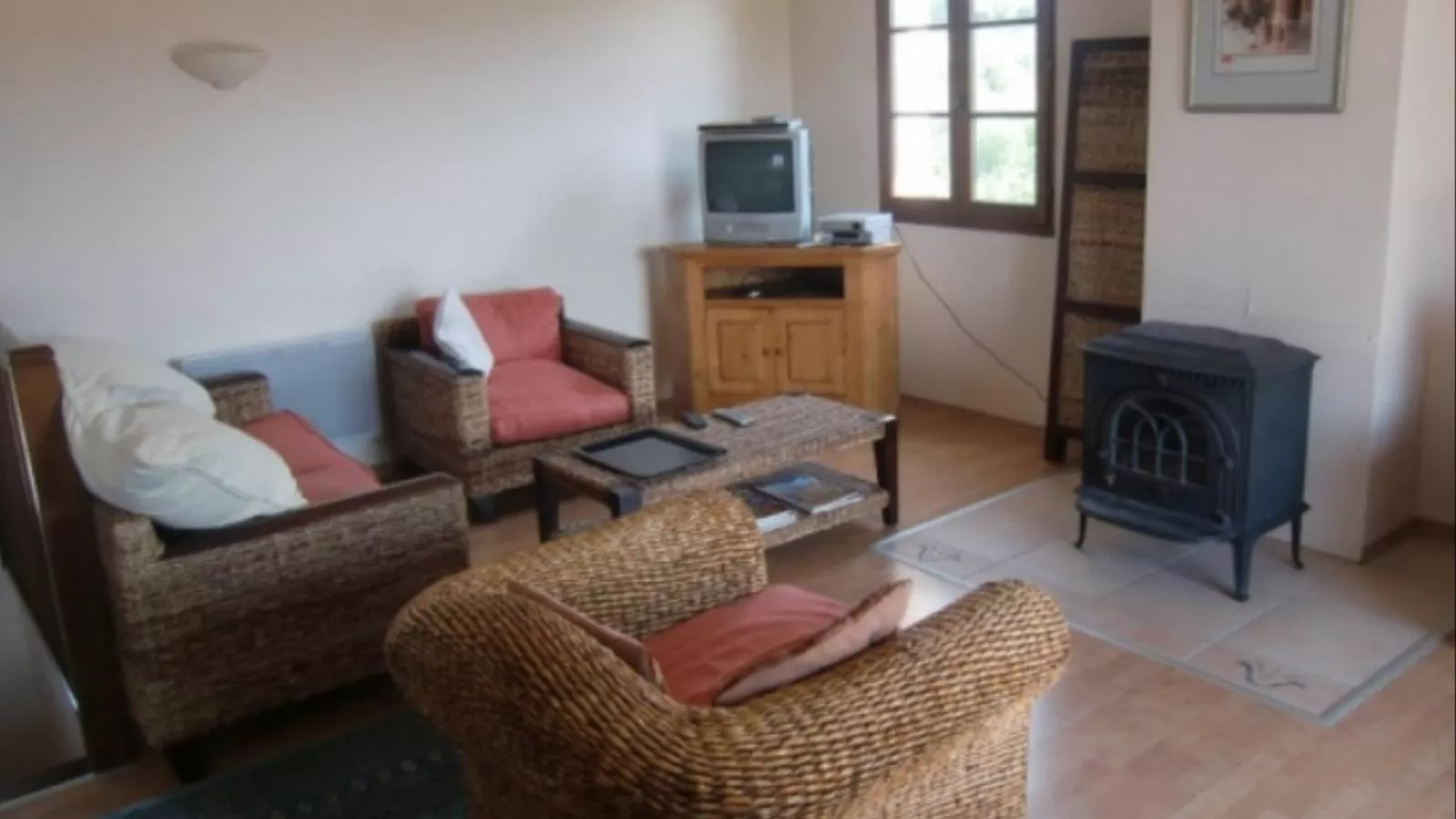 Maison Les Belles-Living room