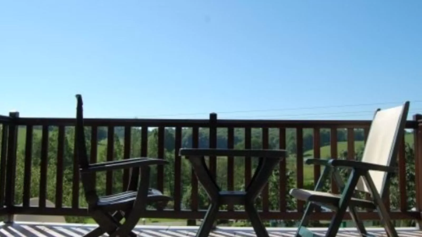 Maison Les Belles-Terrace balcony