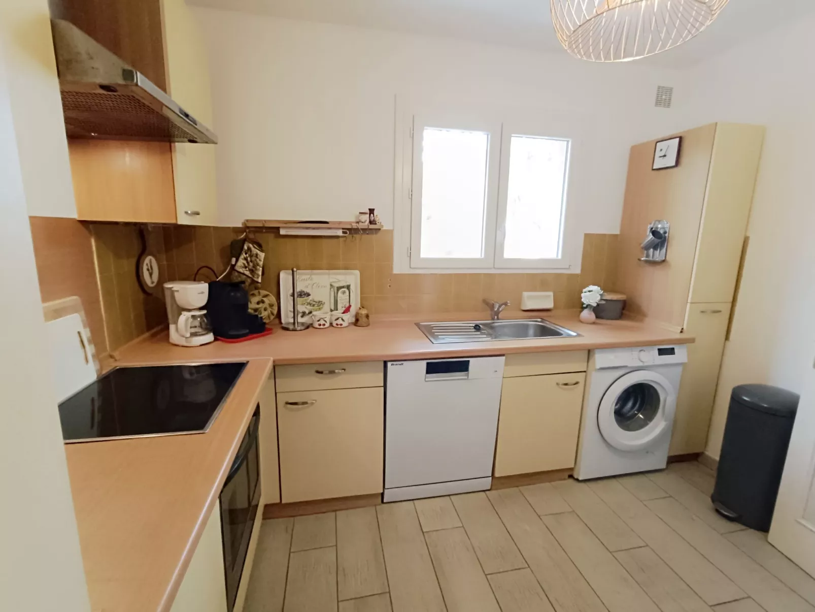 Les Troenes - Inside