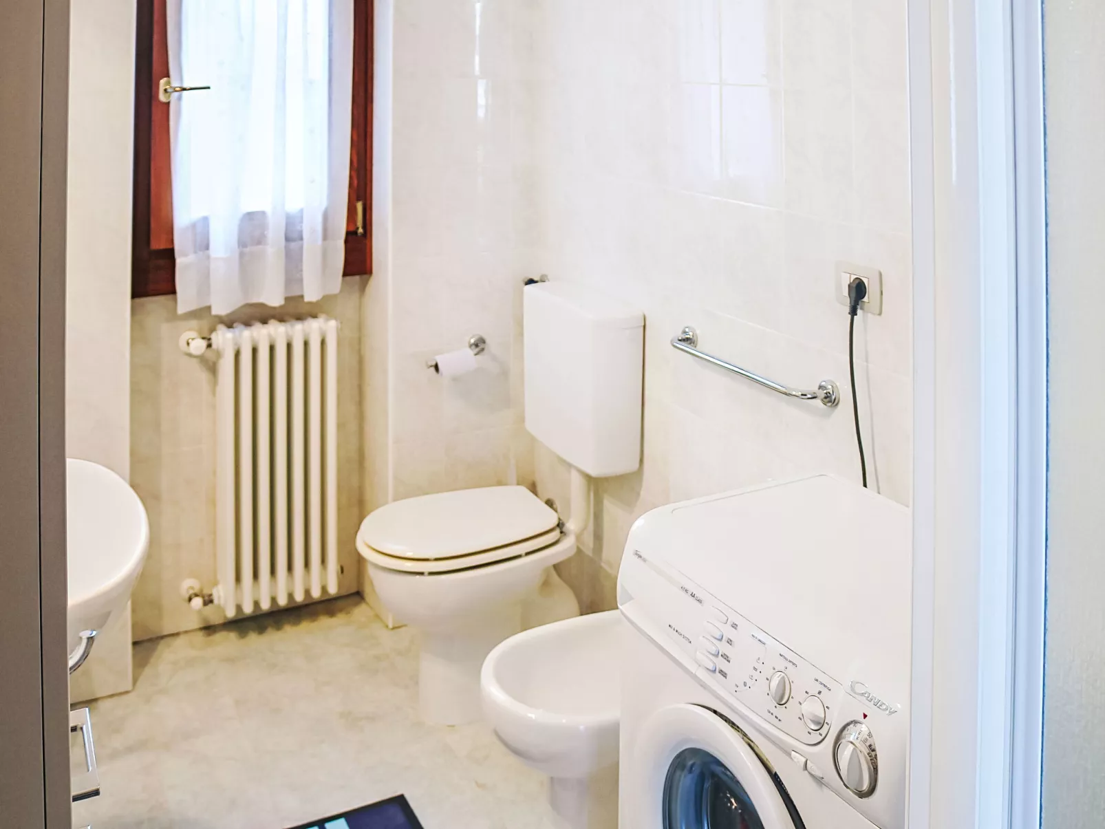 Corte Girasole - Inside