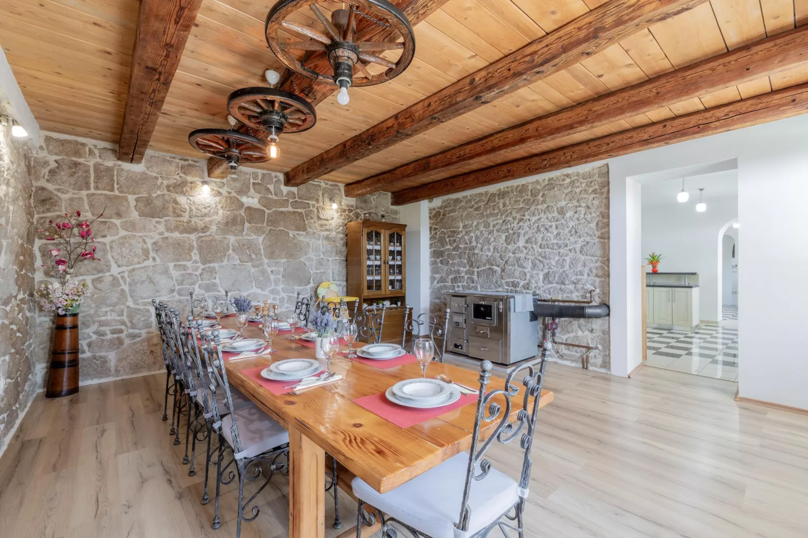 Villa Lavandis - Esszimmer