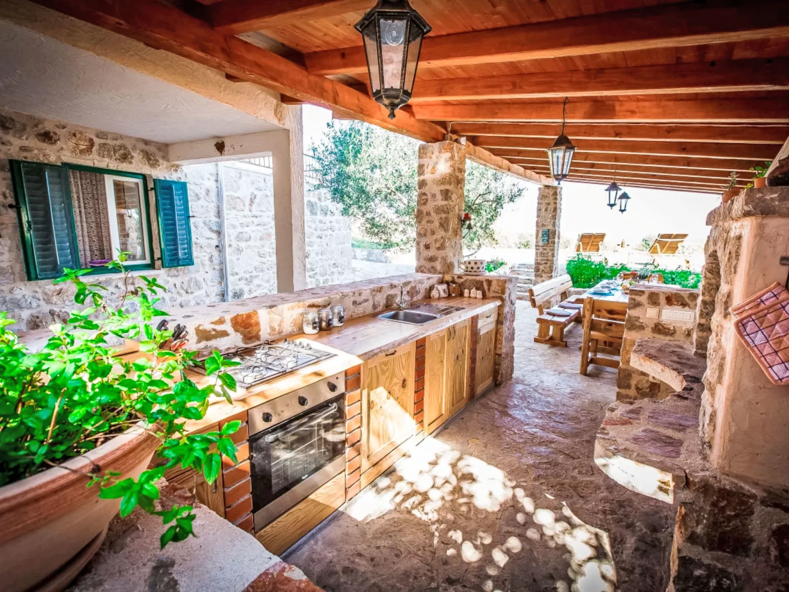 Natura with private pool - Outside