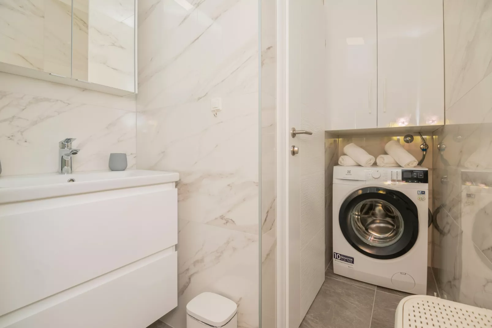 Holiday Home Maslina - Bathroom