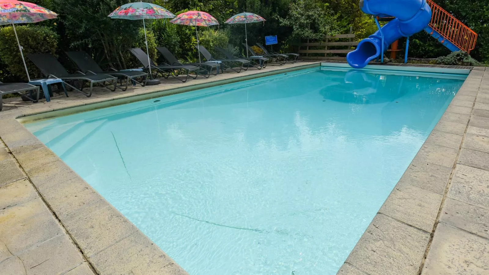 Lusignac Maswari - Schwimmbad