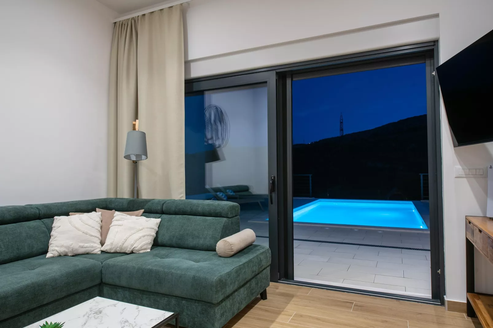 Villa Nacle - Living room