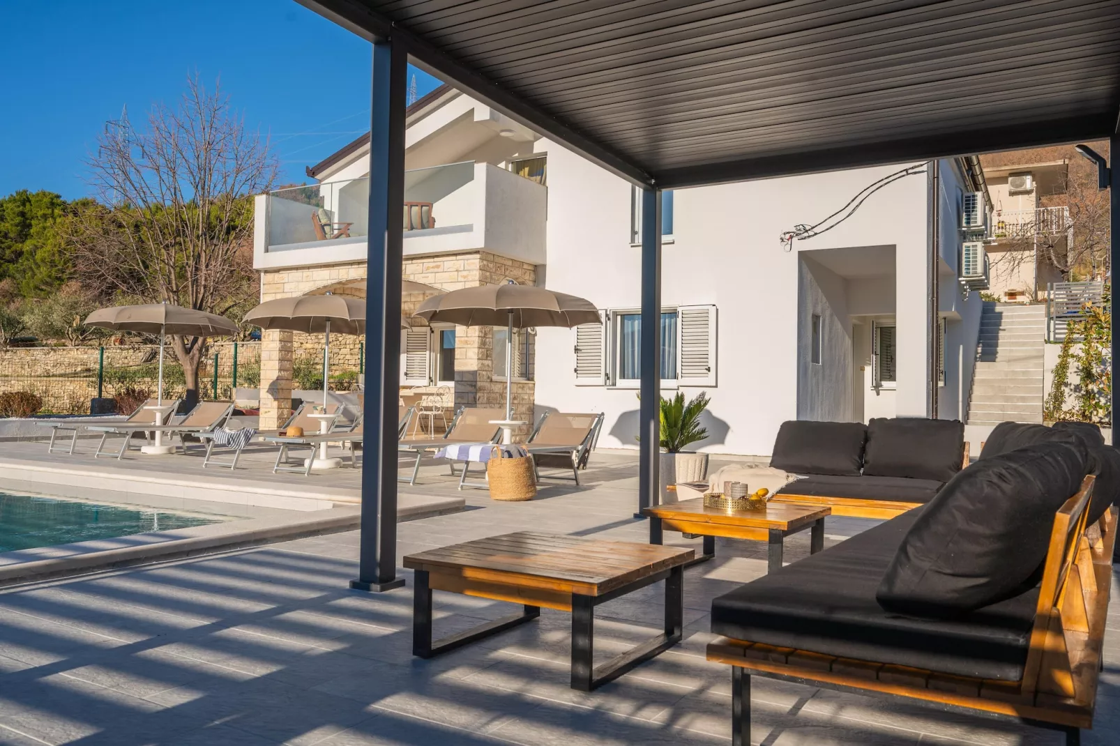 Villa Magnolia - Terrace balcony